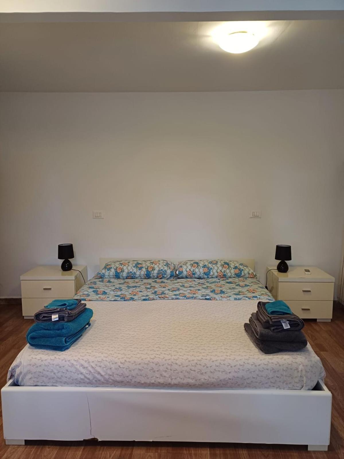 La Casa Sul Farfa Apartment Bocchignano Luaran gambar